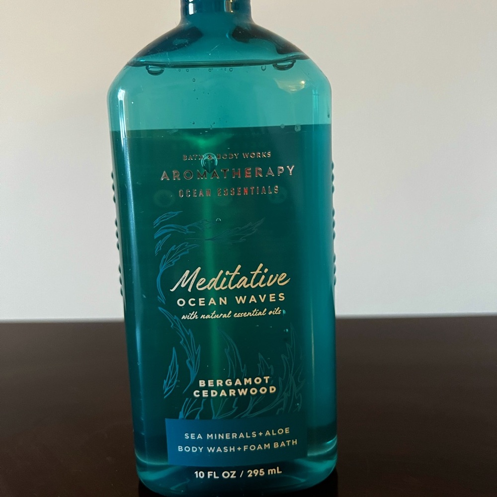 DISCONTINUED Bath and Body Works Aromatherapy Ocean Meditative Ocean Waves